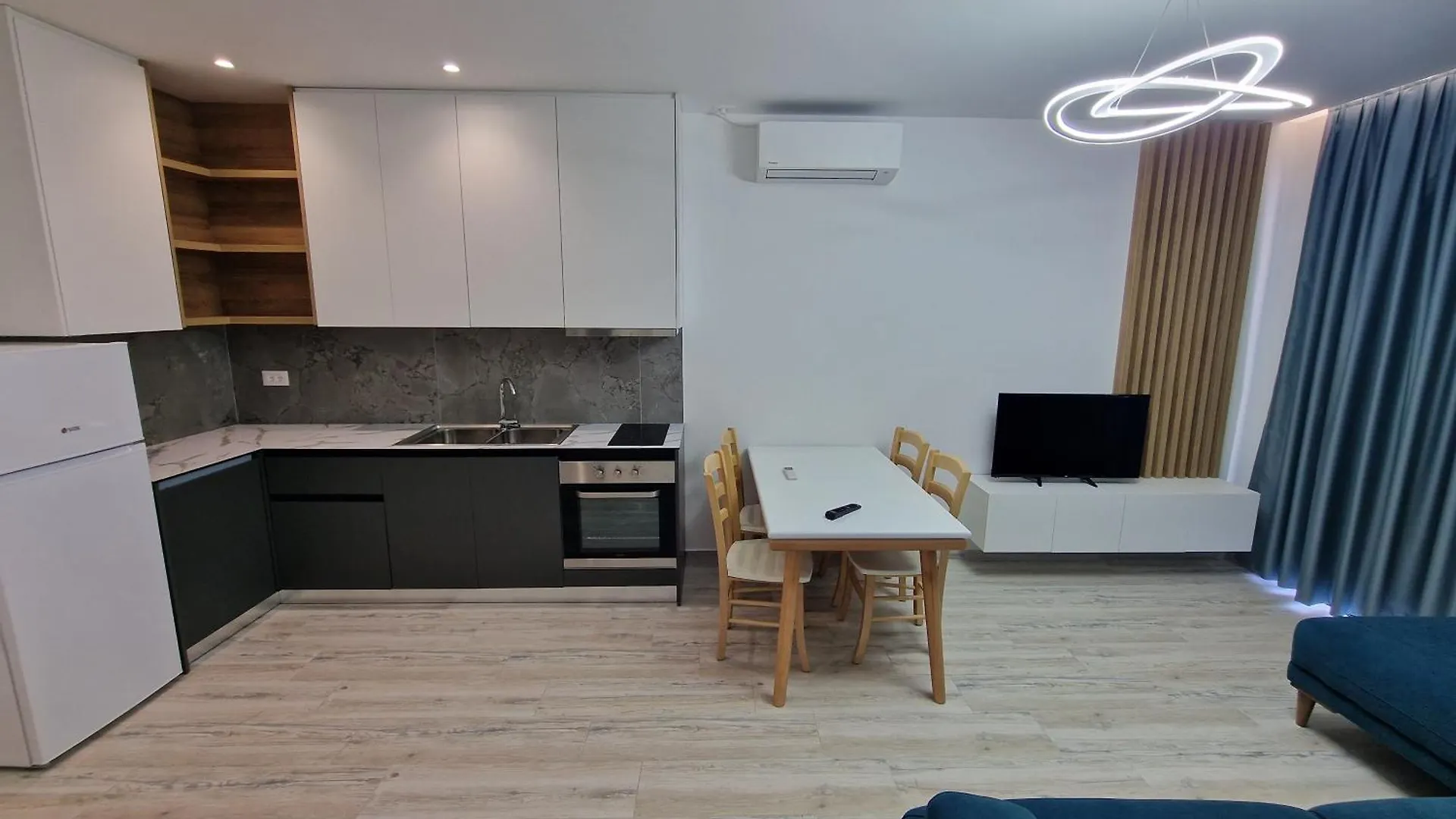 Joanna Suites Sarande Apartment