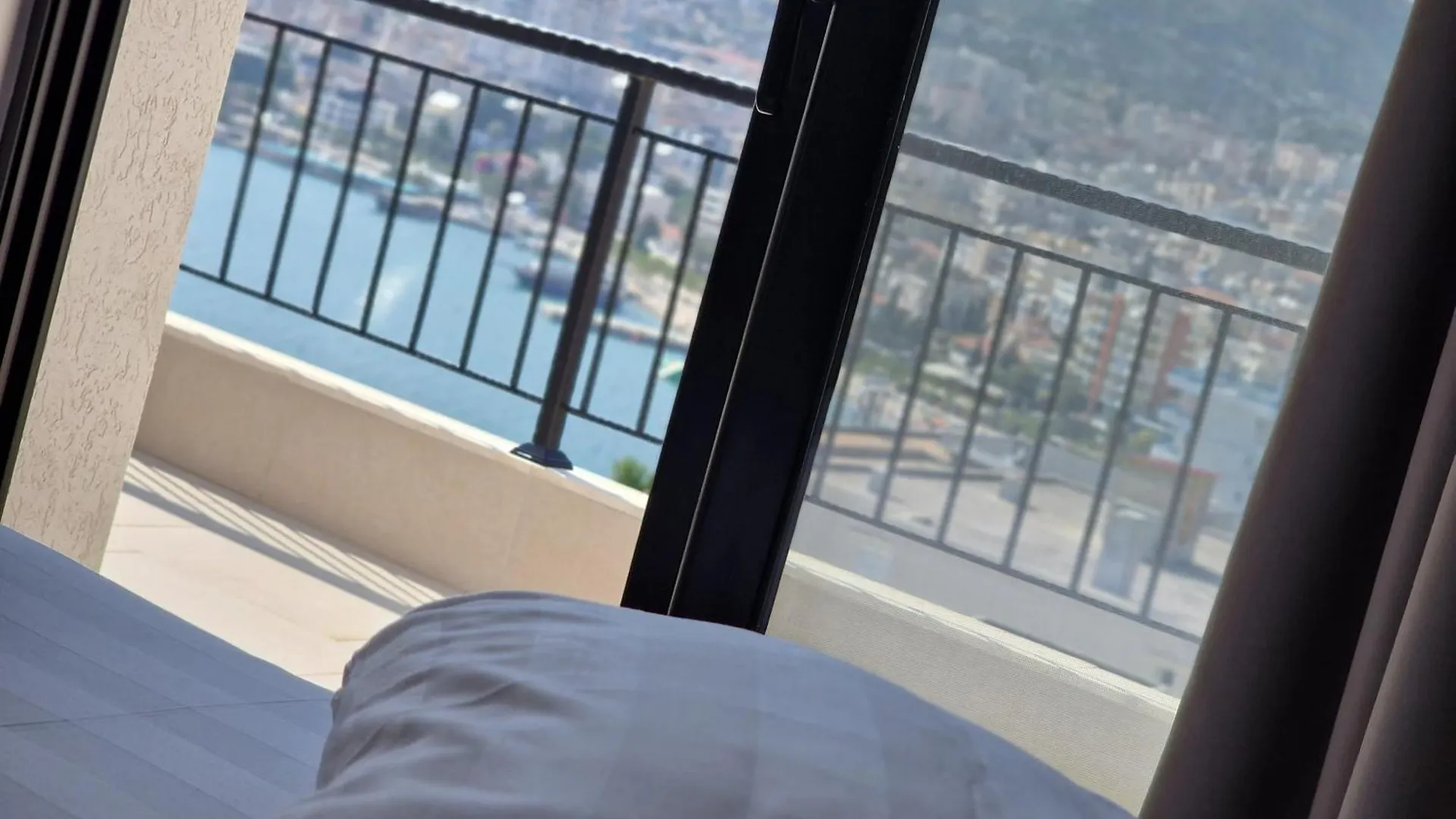 Joanna Suites Sarande