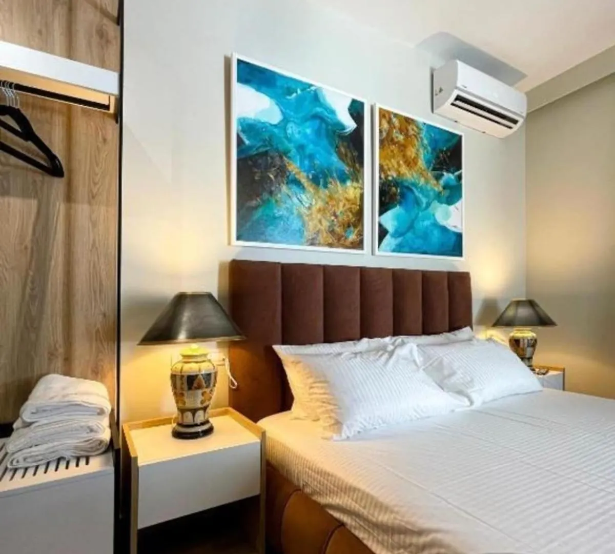 Joanna Suites Sarande