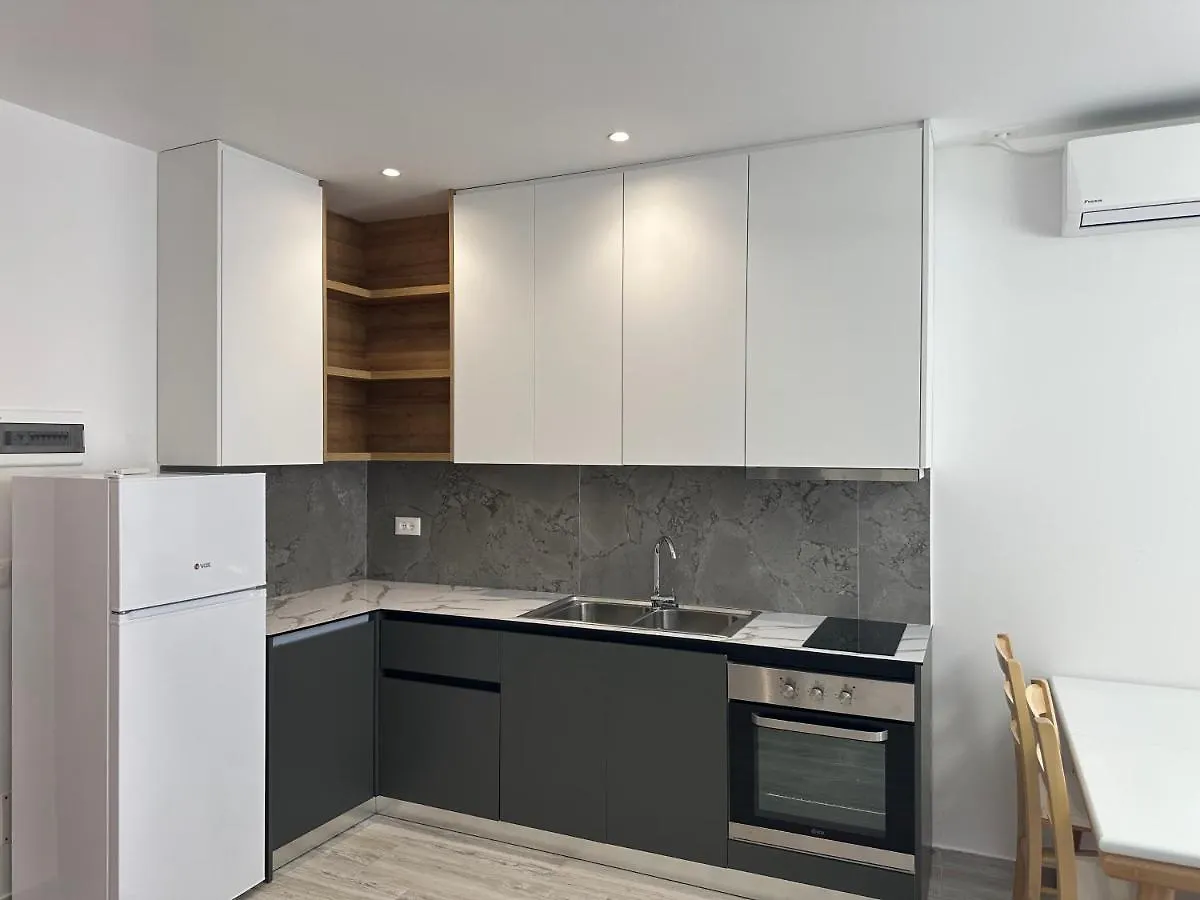 Joanna Suites Sarandë 0*,