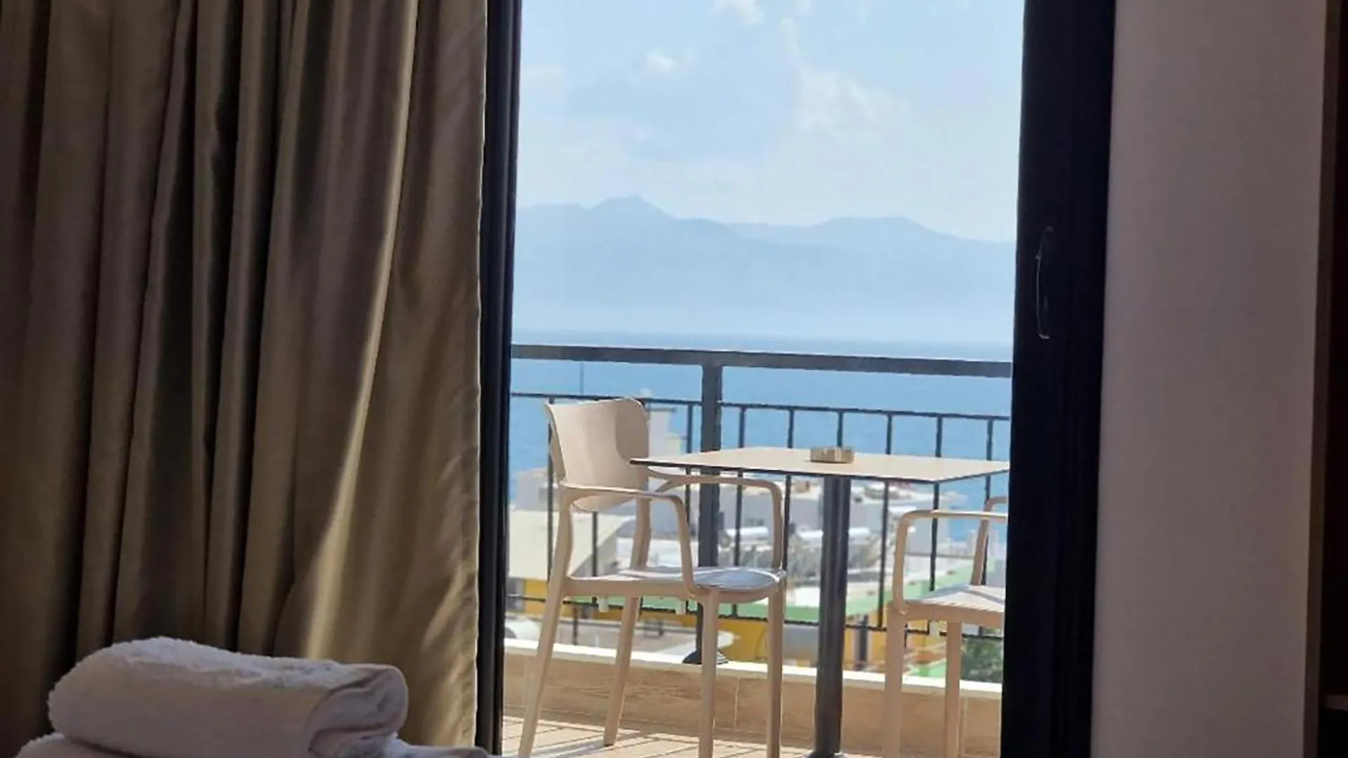Joanna Suites Sarandë Lägenhet