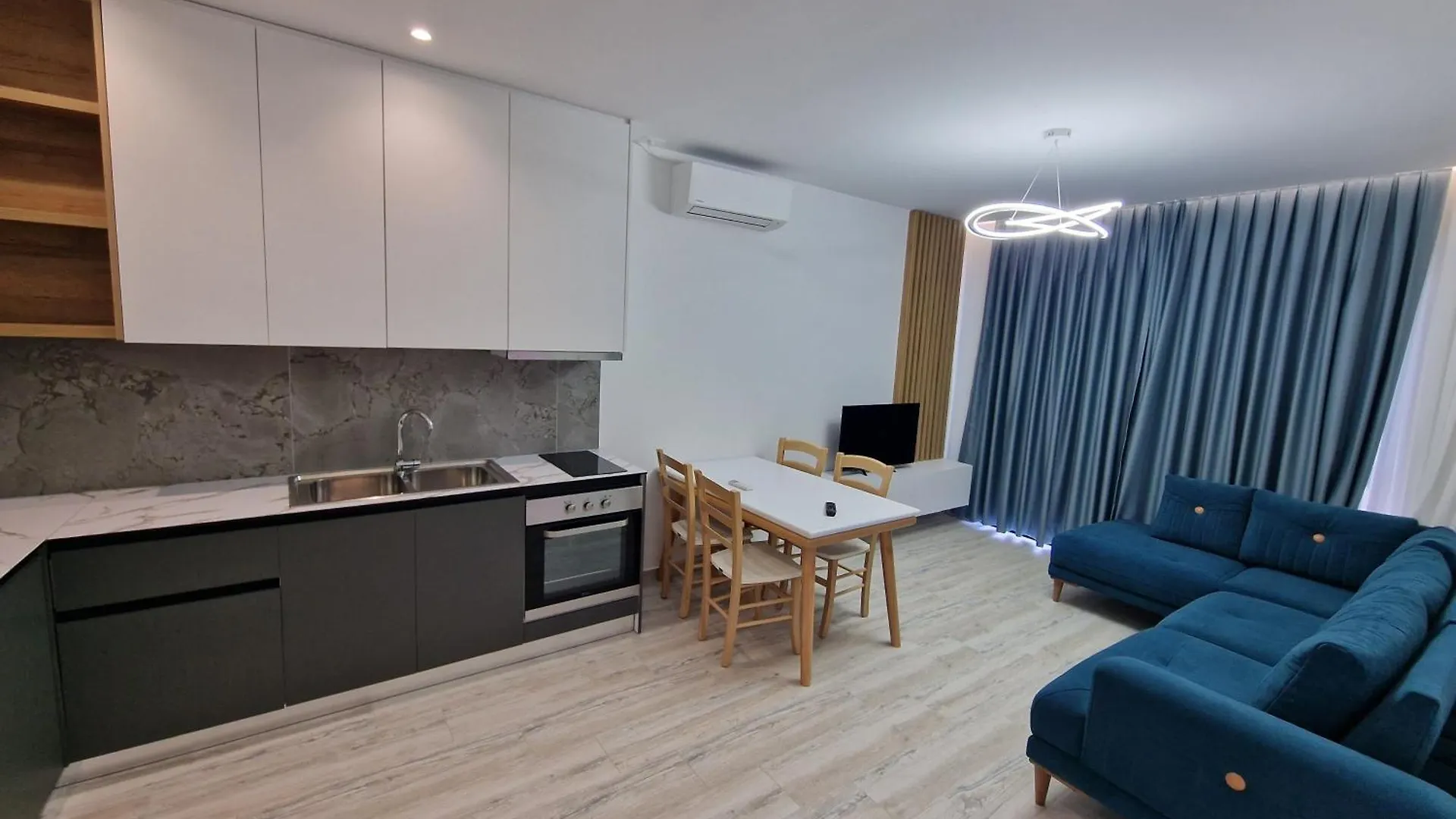 Joanna Suites Sarandë Albanien