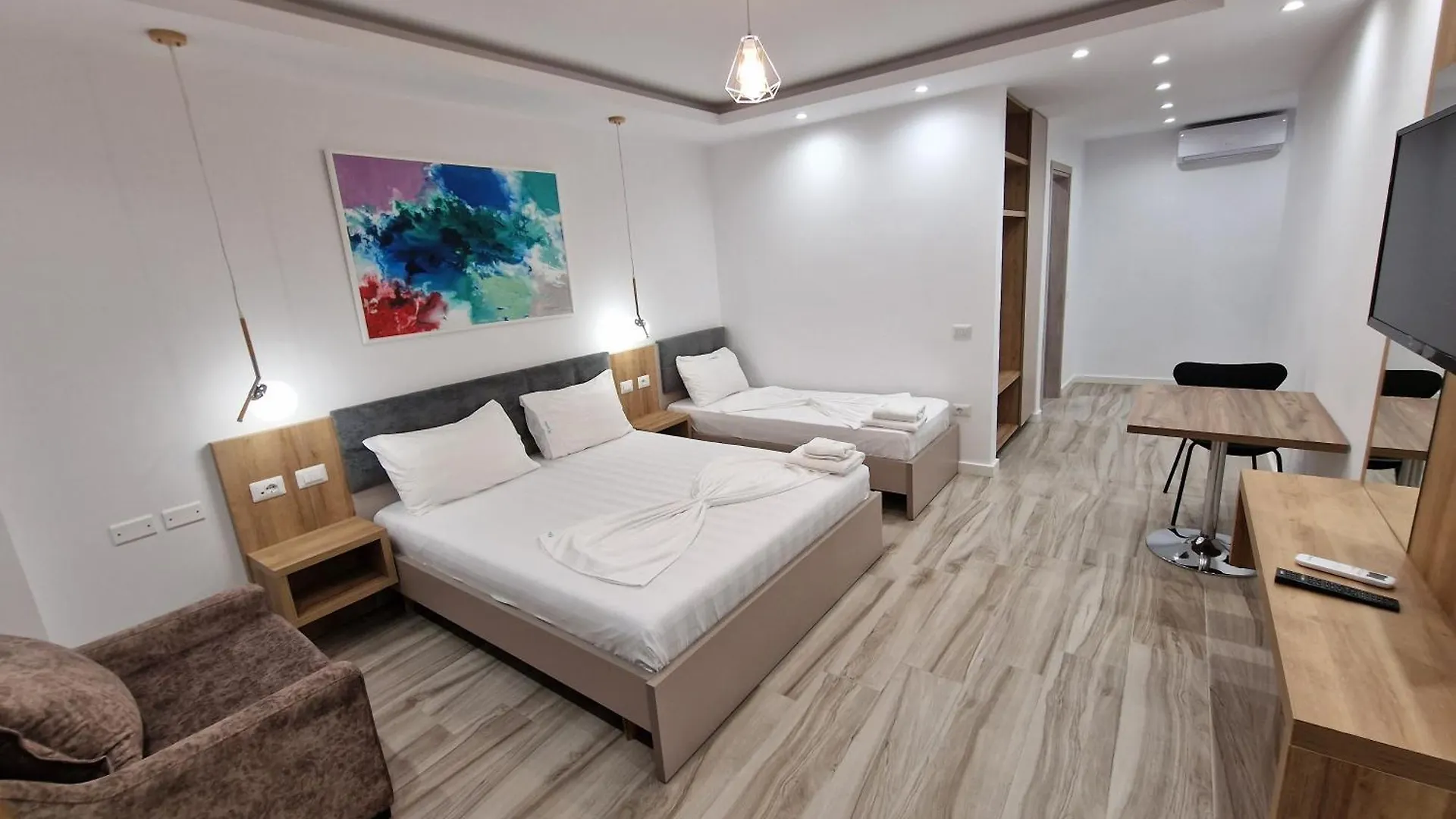 Joanna Suites Sarandë Lägenhet
