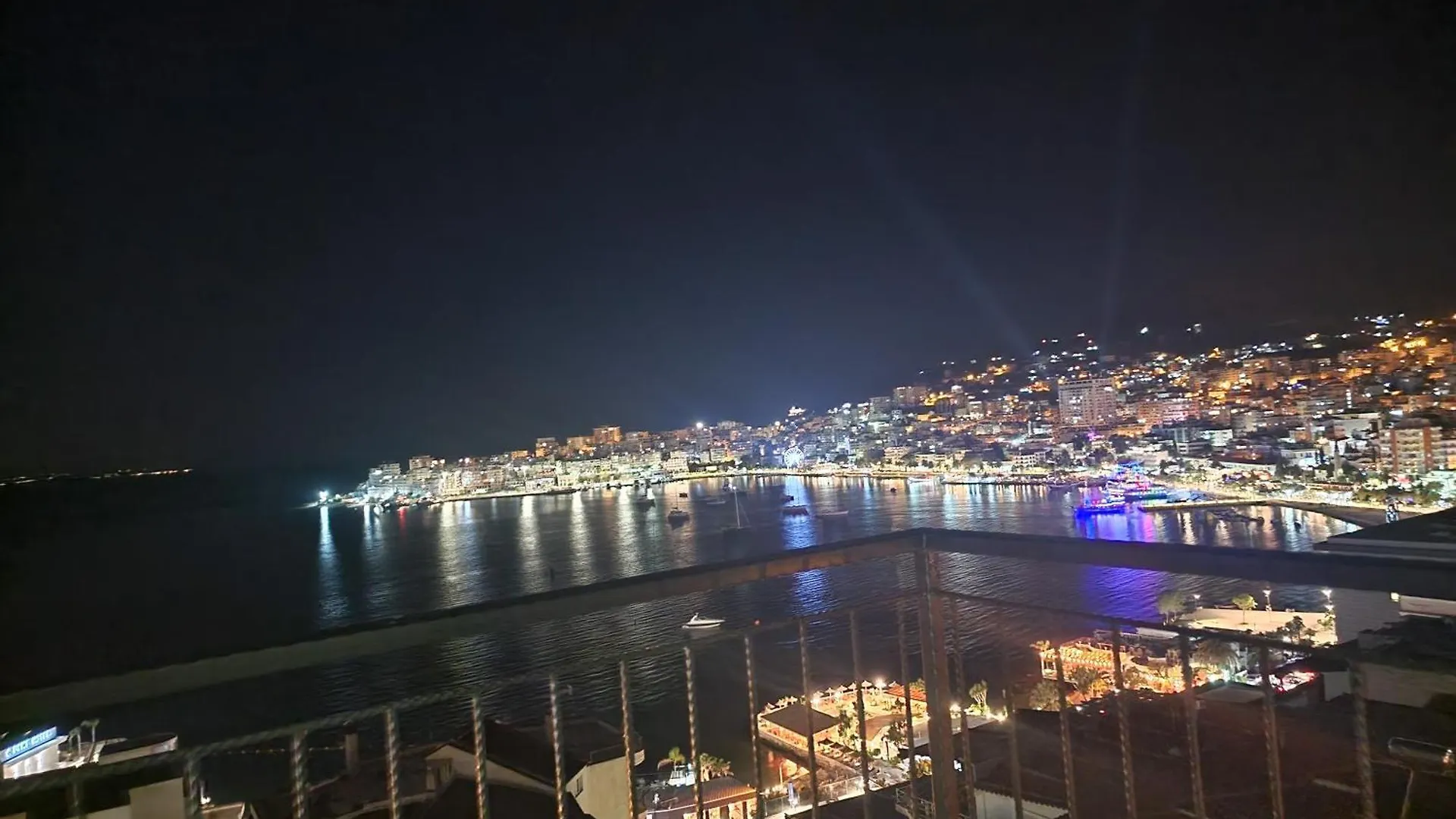 Joanna Suites Sarandë Lägenhet