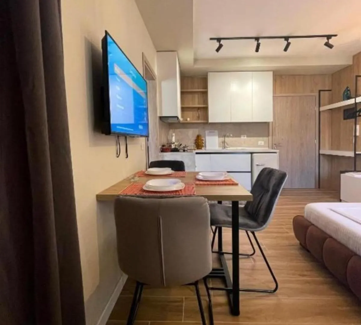 Joanna Suites Sarandë 0*,  Albanië