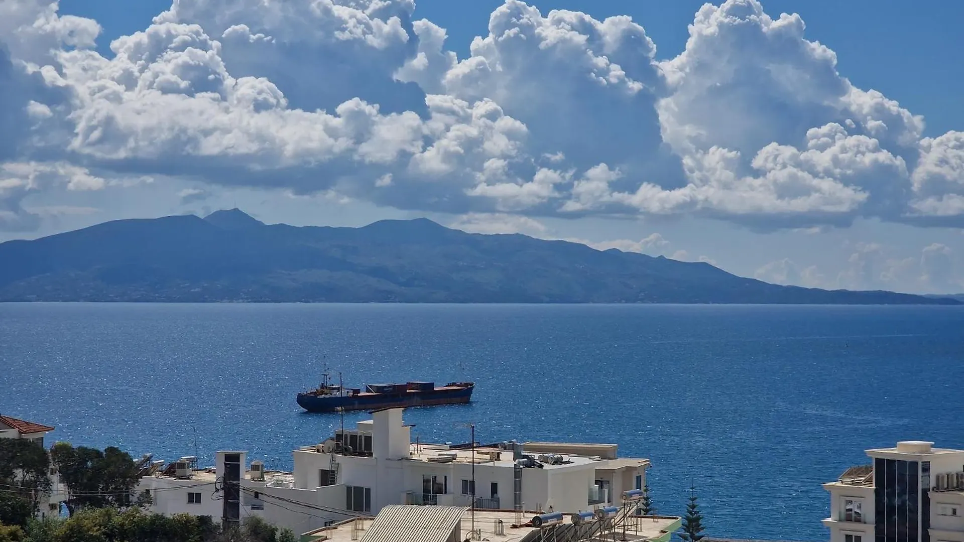 Joanna Suites Sarandë